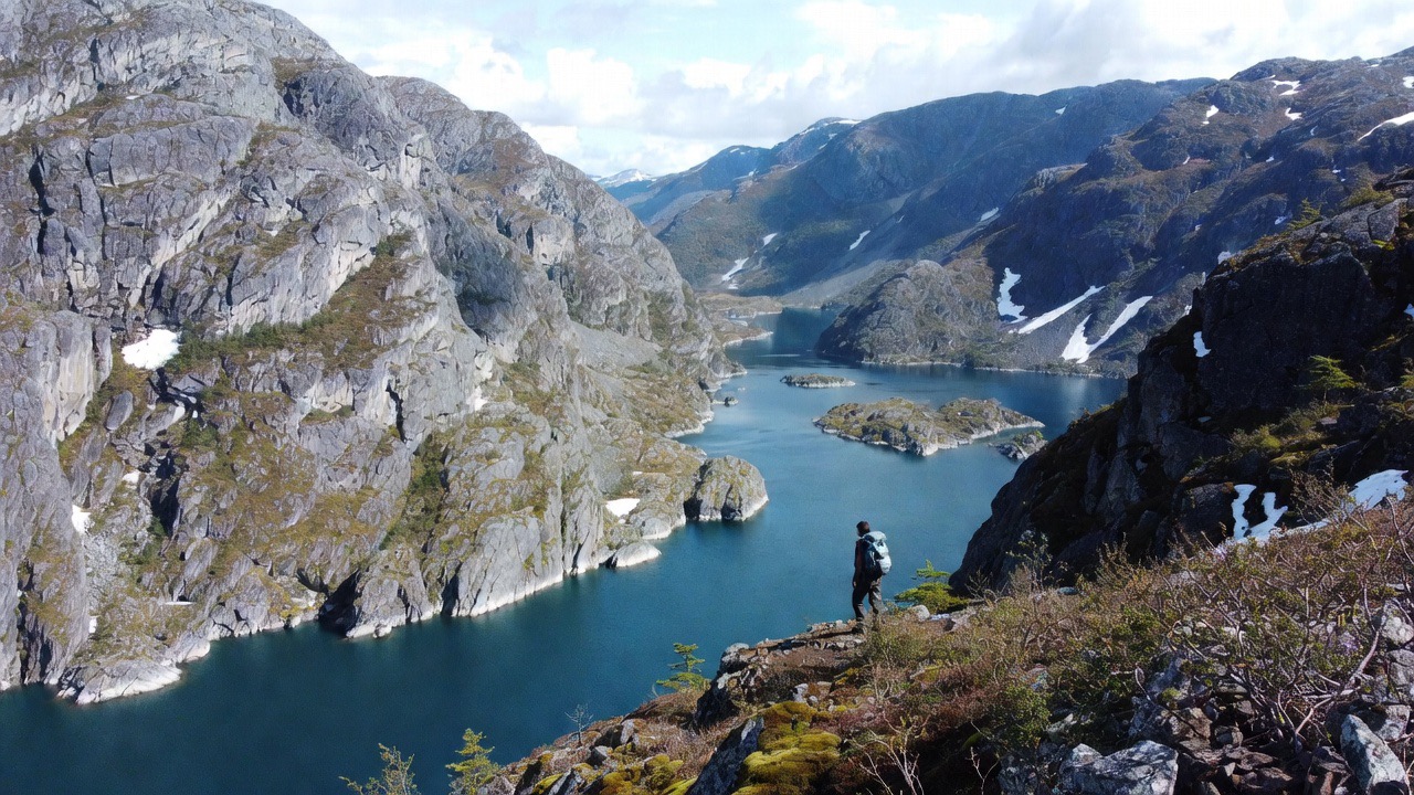 認知の歪みを修正し、ポジティブな側面を見つけるためのリフレーミング術